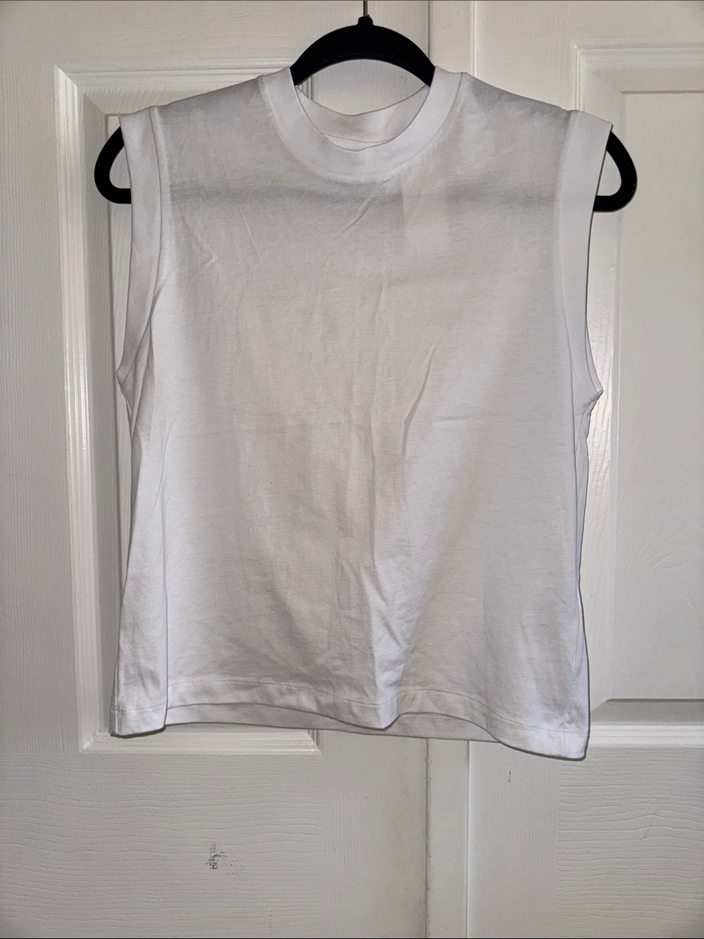BNWT Abercrombie & Fitch Sleeveless Mock Neck Tank Top - White